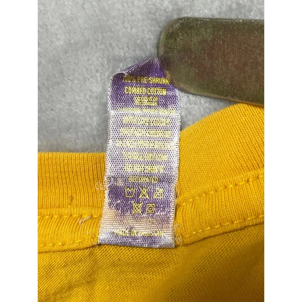 Los Angeles Lakers T Shirt Men XL Yellow I Love LA 2000 Finals NBA Vintage